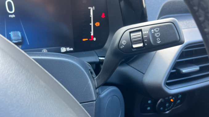 Ford Transit Courier Diesel 1.5 EcoBlue Limited Van - Image 34